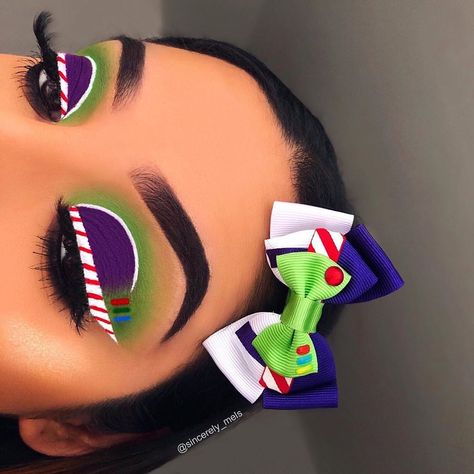 Woody 🤠 Buzz 👩‍🚀 Jessie 🐴 Bo Peep 🎀 ? Comment your favourite Toy Story character/makeup?😀❤️ - Follow @cool.makeups 💄 - Tag your friends 👫… Disney Eye Makeup, Disney Inspired Makeup, Halloween Make-up Looks, Drag Make-up, Make Up Inspiration, Halloween Makeup Inspiration, Disney Makeup, Character Makeup, Cool Makeup Looks