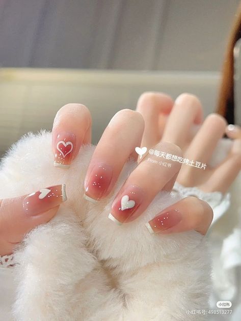 Natural Cute Nail Designs, Simple Nail Designs Korean, လက်သည်းဒီဇိုင်း Cute, Nails Hearts Design, Nail Korean Style Cute, Nail Inspo For School, Cute Korean Nail Designs, Nails Short Pink, Romantic Nail Art