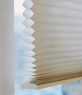 Hunter Douglas Contract: Window Coverings Duette® FR Honeycomb Shades Hunter Douglas Duette, Hunter Douglas Shades, Hunter Douglas Blinds, Cellular Blinds, Honeycomb Blinds, Sweet House, Honeycomb Shades, Hunter Douglas, Window Dressing