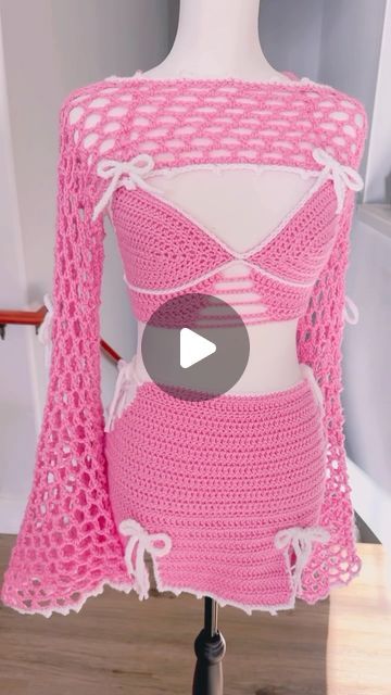 Pattern Design Ideas, Crochet Outfit, Stylish Crochet, Easy Crochet Projects, Crochet Tops Free Patterns, Crochet Gift, Crochet Set, Crochet Top Pattern, Crochet Tops