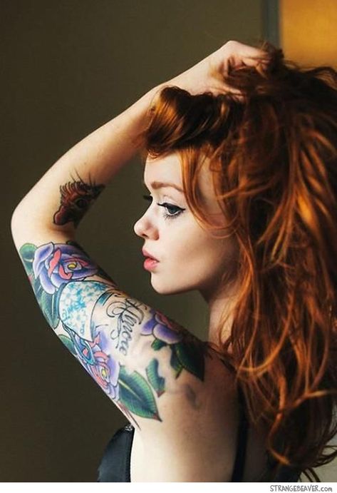 Redheads Make St Patrick’s Day More Festive – Strange Beaver Ginger Women, Nerdy Girl, Inked Babes, Hot Tattoos, Beautiful Redhead, Body Modifications, Beauty Tattoos, Love Tattoos, Up Girl