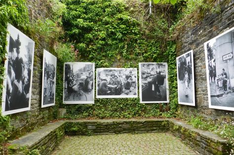 Exposition Photo, Museum Exhibition Design, Interactive Exhibition, Festival Photo, Interesting Buildings, Exhibition Display, Yves Rocher, Inspirational Artwork, Museum Exhibition