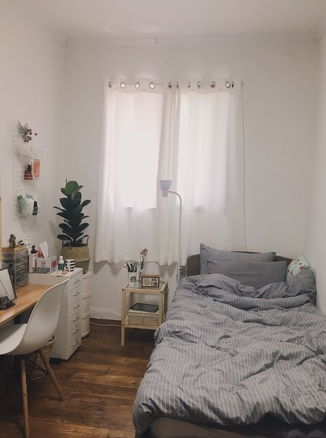 Bilik Tidur Minimalis, Rum Inspo, Bilik Idaman, Hiasan Bilik Tidur, Pelan Rumah, Bilik Tidur, Dorm Room Inspiration, Hiasan Bilik, Small Bedroom Decor