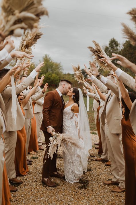 Terracotta Wedding Party, Wedding Groomsmen Attire, Rusting Wedding, Fall Wedding Photos, Terracotta Wedding, Brown Wedding, Wedding Groomsmen, Future Wedding Plans, Wedding Theme Colors