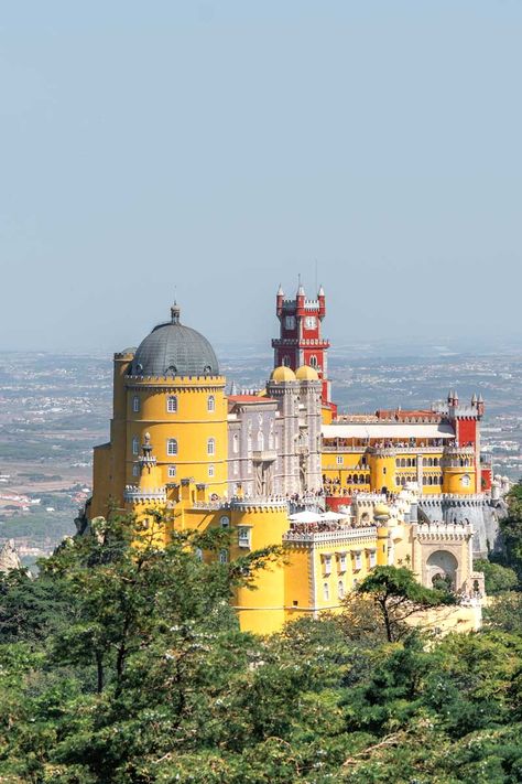 Lisbon to Sintra - All the info you need for a perfect day-trip (with a map) Algarve, Pena Palace Portugal, Portugal Castles, Portuguese Castles, 2 Weeks In Europe, Princess Switch, Europe Pics, Alphabet Challenge, Europe Itinerary