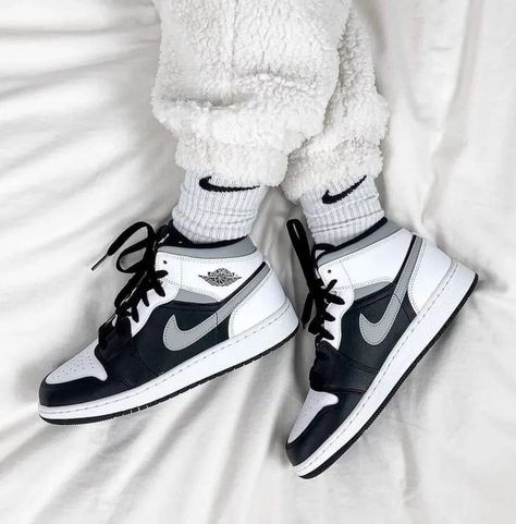 Air Jordan 1 Mid White Shadow, Jordan 1 Mid White Shadow, Air Jordan 1 Mid White, Jordan 1 Mid White, White Shadow, Air Jordan 1 Mid, Jordan 1 Mid, Air Jordan 1, Jordan 1