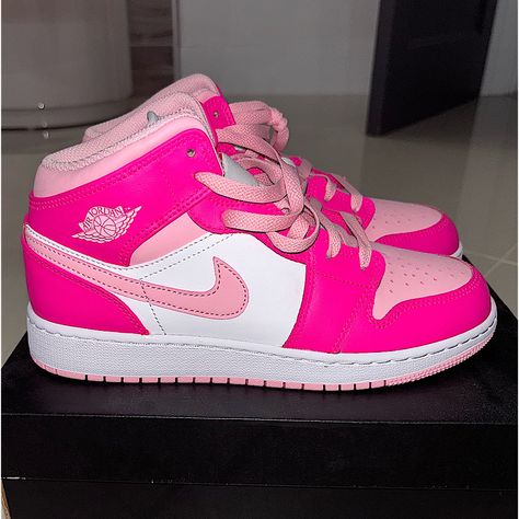 White/Med Soft Pink Air Jordans Never Used,Brand New Pink 4s Shoes, Sweet 16 Birthday Shoes, Pink Shoes Jordans, Pretty Girl Shoes, Hot Pink Air Jordans, Kids Air Jordans, Preppy Air Jordans, Pink Burberry Shoes, Cute Nikes Shoes