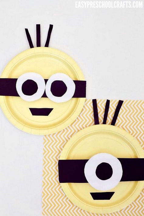 Movie Themed Activities, Toy Story Crafts For Toddlers, Movie Crafts For Kids, Disney Preschool Activities, Disney Themed Crafts, Despicable Me Crafts, Cute And Easy Crafts, Minion Craft, Frog Craft