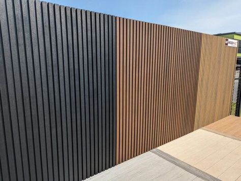 Composite Slatted Cladding, External Timber Cladding, Grey Cladding House Exterior, Porcelain Exterior Wall Cladding, Board And Batten Wall Outside House, Composite Wall Cladding, Exterior Wood Slat Wall, Wood Slat Exterior Wall, Outdoor Wood Panel Wall