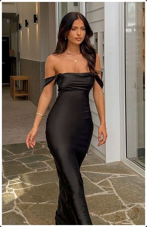 Formal Maxi Dress, Elegantes Outfit Frau, Classy Prom Dresses, Black Off Shoulder, Prom Dress Inspiration, فستان سهرة, Beginning Boutique, Pretty Prom Dresses, Maxi Dress Formal