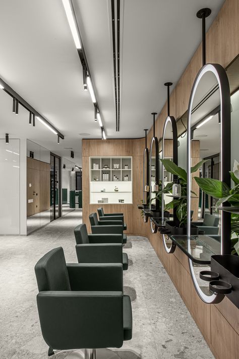 Beauty Saloon Decor Interior Design, Salon Inspo Modern, Green Beauty Salon, Luxury Hair Salon, Salon Designs, Barber Shop Interior, Beautiful Salon, Hair Salon Design, Hair Salon Interior