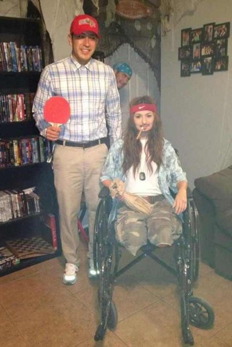 Forrest Gump Costume, Ide Halloween, Halloween Fantasias, Kostum Halloween, Funny Couple Halloween Costumes, Couples Halloween Outfits, Halloween Coustumes, Cute Couple Halloween Costumes, Holloween Costume