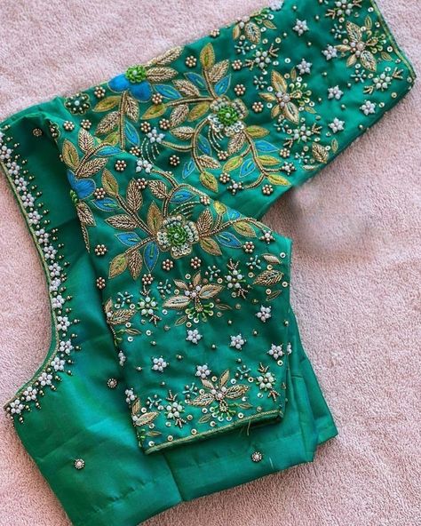 Maggam Work Blouse Design, Aari Work Blouse Designs, Blouse Aari Work, Green Blouse Designs, Blue Blouse Designs, Work Blouse Designs, Latest Bridal Blouse Designs, Patch Work Blouse Designs, Maggam Work Blouse