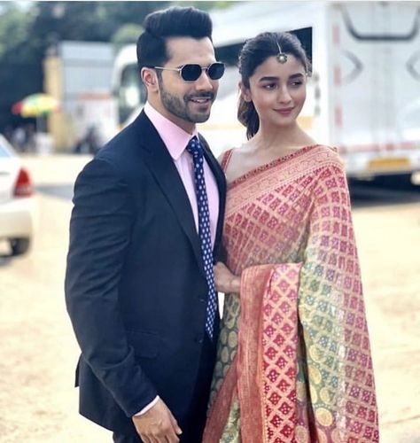 Image may contain: 2 people, people standing Varun Dhawan And Alia Bhatt, Varun Alia, Varun Dhawan Photos, Alia Bhatt Varun Dhawan, كاترينا كيف, Designer Dresses Couture, Alia And Varun, Alia Bhatt Cute, Alia Bhatt Photoshoot