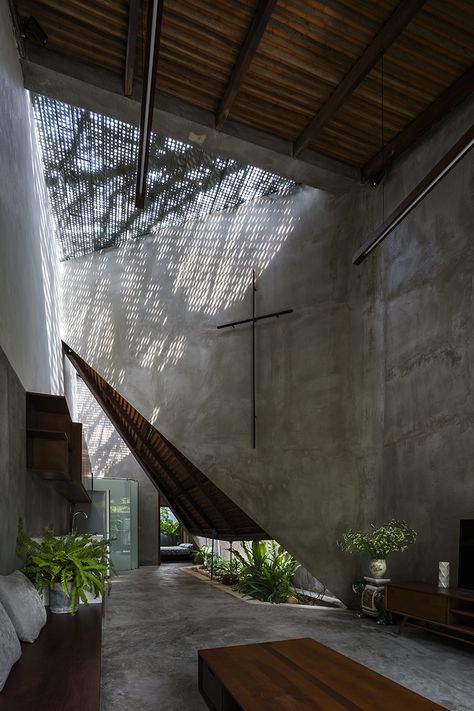 Vietnamese House, Brutalism Interior, Brutalist Interior, Aesthetics Home Decor, Best Home Interior Design, Interior Design Games, Home Decor Aesthetic, Aesthetic Home Decor, House Design Pictures