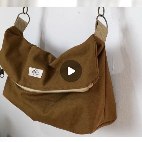 Couture, Sewing Bags, Bag Designs, Diy Cross, Bag Sewing, Instagram Diy, Bags Tutorial, Sewing Bag, My Youtube Channel