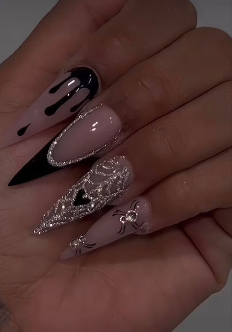 Holloween Nails, Halloween Acrylic Nails, Goth Nails, Edgy Nails, Grunge Nails, Dope Nail Designs, Unique Acrylic Nails, Nagel Inspo, Acrylic Nails Coffin Short