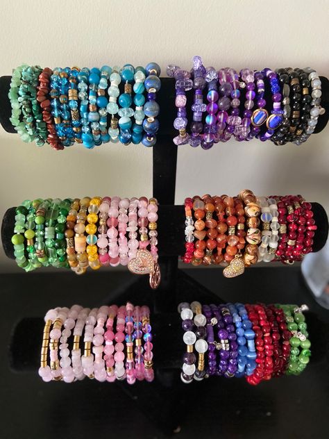 Body Jewelry Diy, Girly Bracelets, Stacked Beaded Bracelets, Dope Jewelry Accessories, Crystal Bead Jewelry, Wrist Accessories, Wrist Jewelry, Bead Charms Diy, Beads Bracelet Design