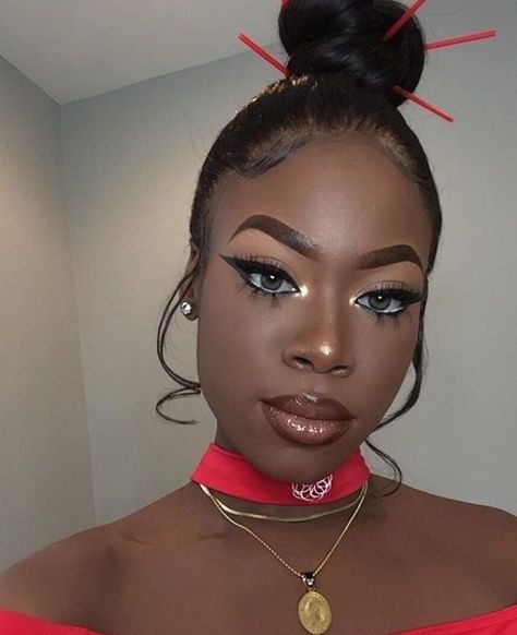 Black Women Makeup, African American Woman, Dark Skin Beauty, Makeup Black, Chun Li, Melanin Beauty, Dark Skin Makeup, Makeup For Black Women, American Woman