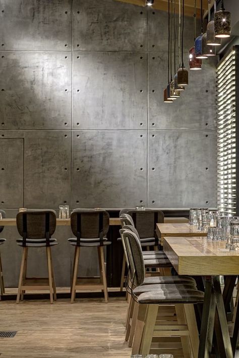 AKANTHUS - Picture gallery Industrial Interiors, Industrial Interior Design, Concrete Walls Interior, Cement Interior, Industrial Cafe, Concrete Interiors, Cement Walls, Beton Design, 카페 인테리어 디자인