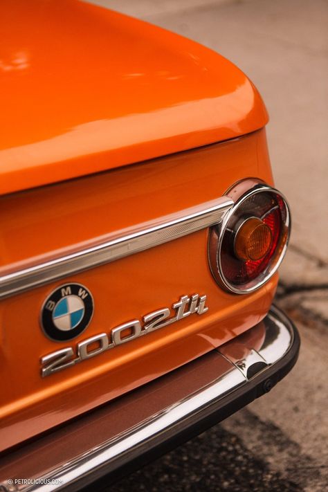 itsbrucemclaren: “——- This BMW 2002 Tii Stroker Is Prowling The Streets Of Los Angeles —– ” Bmw 2002 Tii, Old Vintage Cars, Bmw Classic Cars, Bmw Classic, Bmw 2002, Vw T1, Orange Aesthetic, Orange Wallpaper, Classy Cars