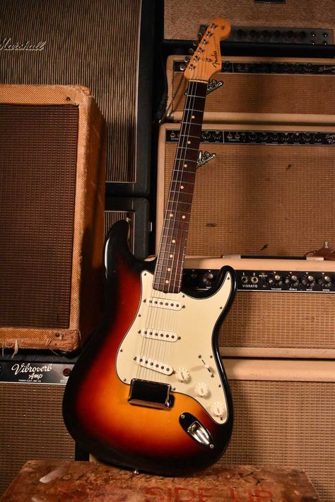 Strat Guitar Aesthetic, Stratocaster Guitar Aesthetic, Fender Stratocaster Aesthetic, Fender Stratocaster Wallpaper, Stratocaster Aesthetic, Vintage Fender Stratocaster, Guitar Aesthetics, Sunburst Stratocaster, Fender Stratocaster Vintage