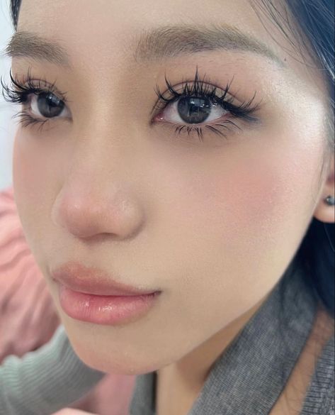 Asian Make Up, Natural Fake Eyelashes, Lash Style, Doll Eye Makeup, Perfect Eyelashes, Pretty Lashes, Wispy Lashes, Cute Makeup Looks, Eye Makeup Art