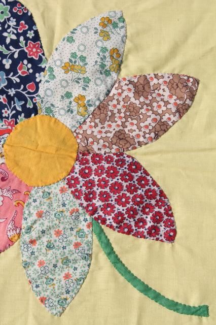 Couture, Patchwork, Hexie Flowers, Flower Applique Patterns, Girls Rag Quilt, Sunflower Quilt, Floral Quilts, Flower Quilt Patterns, Quilt Cards