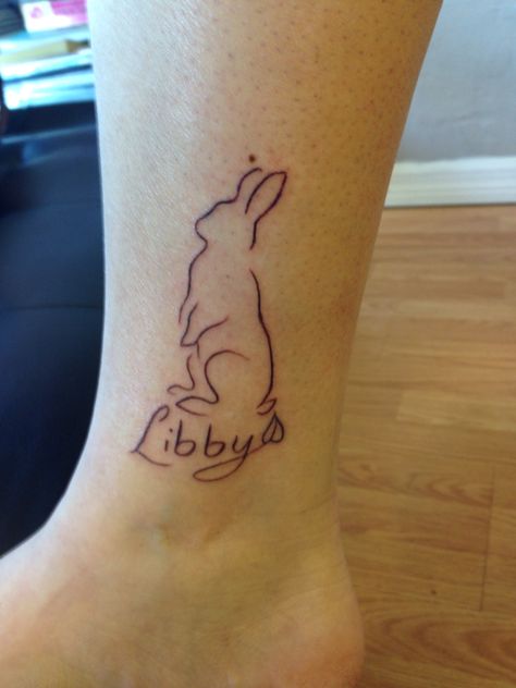 My new Libby tattoo! Rabbit bunny pet memorial tattoo Pet Rabbit Memorial Ideas, Pet Memorial Tattoo Rabbit, Rabbit Memorial Tattoo, Bunny Memorial Tattoo, Whisky Tattoo, Tattoo Rabbit, Hase Tattoos, Stitch Tattoos, Bunny Memorial