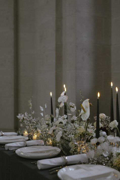 Japanese Inspired Tablescape, Modern Chic Wedding Reception, Engagement Party Styling, Wedding Invite Photography, Minimal Wedding Tablescape, Modern Wedding Centerpieces Simple, Simple White Wedding Florals, Wedding Table Aesthetic, Wedding Dinner Decorations