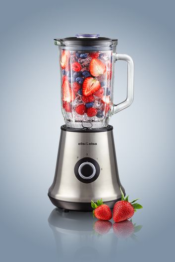 by Andréas Spangenberg -  #fstoppers #Product #blender #strawberries Blender Product Photography, Kitchen Product Photography, Kitchen Blender, Food Blender, Kitchen Photography, Mixer Grinder, Product Visualization, Kitchen Blenders, Kitchen Electronics