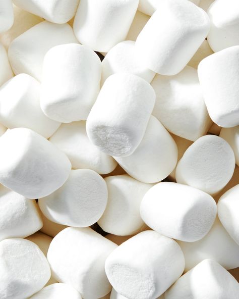 Gelatin Free Marshmallows, Flavored Marshmallows, White Marshmallows, Peppermint Marshmallows, White Food, Taste Test, Mini Marshmallows, Aesthetic Colors, Trader Joe's