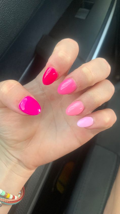 Light Pink Hot Pink Nails, Pink Combo Nails, Pink Color Block Nails, Pink Nails Multicolor, Hot Pink Light Pink Nails, Multiple Pink Nails, Acrylic Nails Different Colors Shades, Multi Color Pink Nails, Multicolor Pink Nails