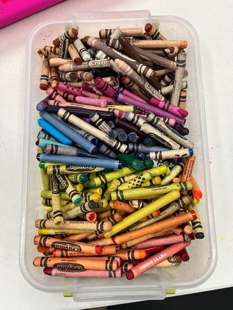 #crayons #rainbow #aesthetic Crayons Aesthetic, Crayon Aesthetic, Drawing Aesthetic, Rainbow Aesthetic, Do You Remember, Crayon, Rainbow, Drawings, Quick Saves