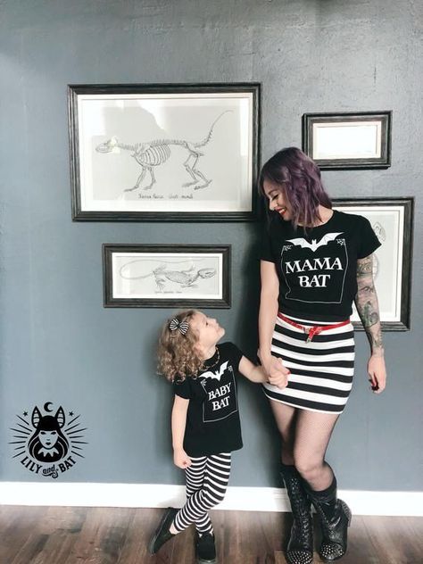 Punk Maternity, Mom Goth, Alternative Baby Clothes, Goth Baby Clothes, Creepy Clothes, Violet Sky, Gothic Baby, Goth Baby, Goth Kids