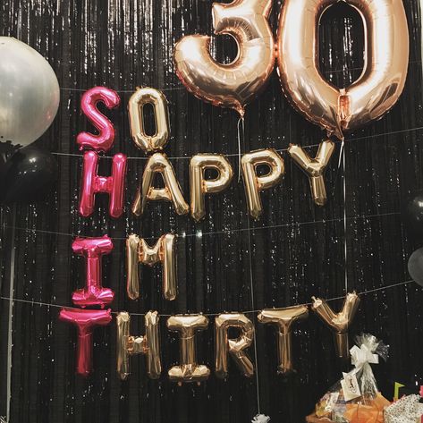 30th Birthday decor. "So Happy I'm Thirty" balloon banner. Rose gold party decorations. 30th Birthday Decor, Rose Gold Party Decor, 30th Birthday Decorations, Gold Party Decorations, Banner Birthday, Rose Gold Party, Balloon Banner, Gold Party, Birthday Decor