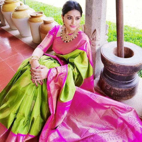 Actress Sneha, भारतीय दुल्हन संबंधी, Saree Color Combinations, South Indian Wedding Saree, Engagement Saree, Keep Me Stylish, Bridal Sarees South Indian, Cotton Saree Blouse Designs, Cotton Saree Blouse