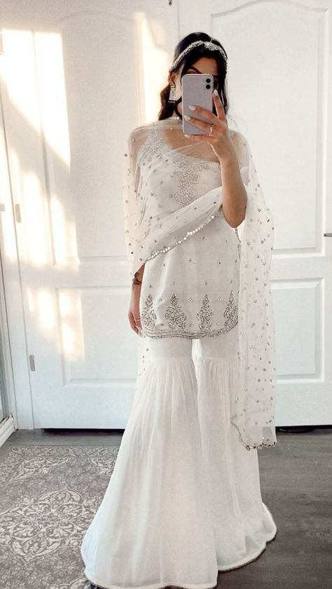 Indian White Kurti Aesthetic, White Punjabi Dress, Bollywood Indian Outfits, White Sharara Outfit, White Punjabi Suit, White Punjabi Suits, White Sharara, Indian Dress Up, Afghani Clothes