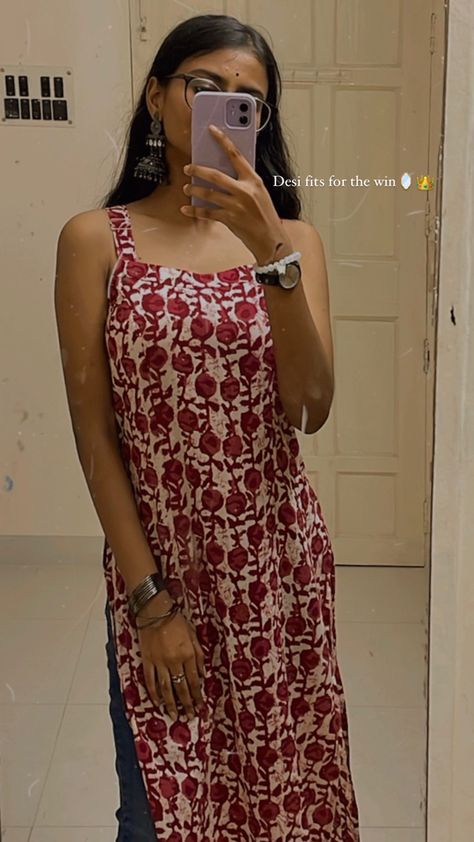 Desi Kurti Captions, Desi Fits Captions, Handblock Print Kurta Designs, Sleeveless Kurti With Jeans, Saree Day In College, Kurti Instagram Story, Ethnic Day Outfits College, Kurti Aesthetic Insta Story, Kurti Selfie Poses