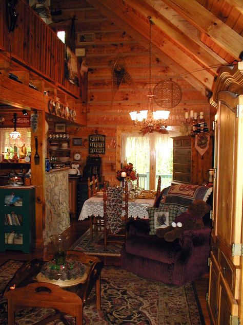 Nature, Appalachian House Aesthetic, Appalachian Aesthetic Home, 70s Cabin Aesthetic, Appalachian Home Decor, Dark Appalachian Aesthetic, Appalachian Folk Art, Appalachian Cottage, Appalachian Core