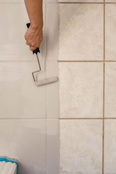 Can You Paint Tile, Square Tile Bathroom, Painting Kitchen Tiles, White Square Tiles, Pool House Decor, Paint Ceramic, Painting Tile Floors, White Kitchen Tiles, White Ceramic Tiles