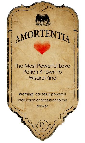 Harry Potter Love Potion Label Harry Potter Love Potion, Harry Potter Potion Labels, Imprimibles Harry Potter Gratis, Harry Potter Journal, Harry Potter Christmas Decorations, Imprimibles Harry Potter, Cumpleaños Harry Potter, Stile Harry Potter, Harry Potter Bday