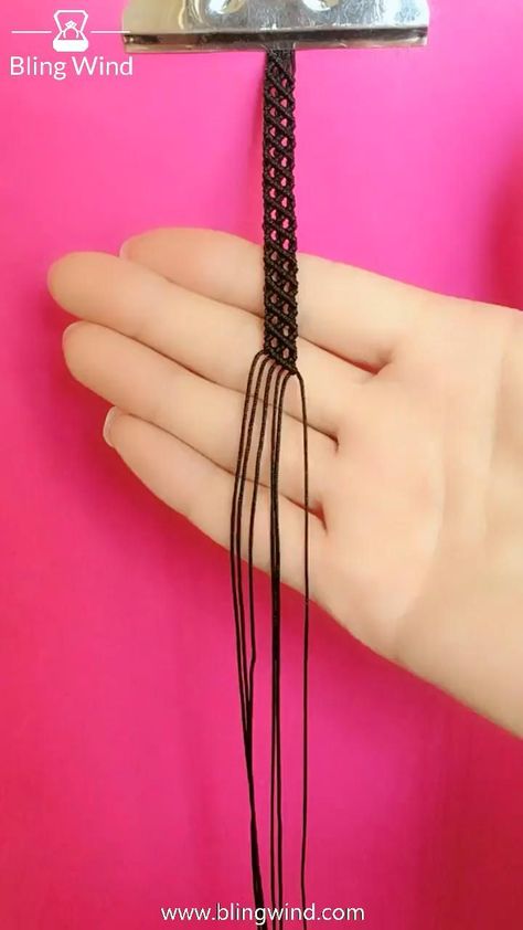 Headband Ponytail, Diy Braided Bracelet, Diy Bracelets Tutorials, Friendship Bracelets Designs, Kraf Diy, Friendship Bracelets Tutorial, Bracelets Handmade Diy, Diy Braids, Bracelet Craft Diy