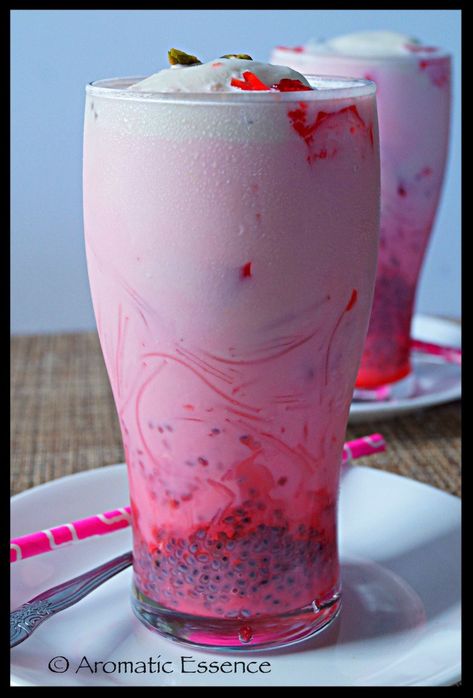 image Royal Falooda, Falooda Recipe, Smoothie Fruit, Frosting Recipes Easy, 3 Ingredient Recipes, Tastemade Recipes, Buttercream Frosting Recipe, Food Crush, Indian Dessert Recipes