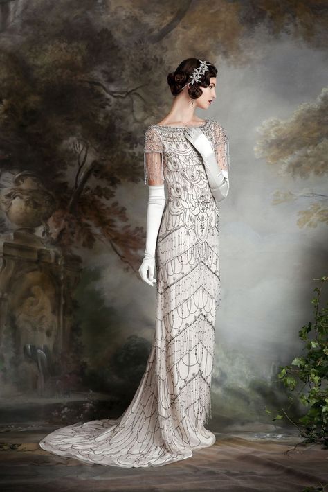 Art Deco Wedding Dress: Eliza Jane Howell "Violet" Gown Vintage Dresses 1920's, Look Gatsby, Wedding Dresses Vintage 20s, Deco Wedding Dress, Art Deco Wedding Dress, 1920s Wedding Dress, Eliza Jane, Vintage Inspired Wedding Dresses, Art Deco Dress