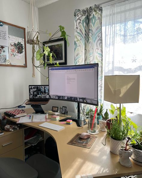 In the interest of preserving my neck, my husband got me a taller monitor. Yay! This is my current desk setup. The garden moves to the sill when the weather is warm, but with the taller monitor, there’s finally enough room. I don’t feel so boxed in! This monitor isn’t as wide as the old one, either. Makes a huge difference. I’m looking forward to lots of editing and writing in this sunny space this year! #deskgoals #deskdecoration #deskdecor #deskorganization #desktour #deskstyling #writer... Desk Layout, Writer Desk, Monitor Setup, Writers Desk, Brown Desk, Desk Styling, Desk Goals, Office Inspo, Teacher Desk