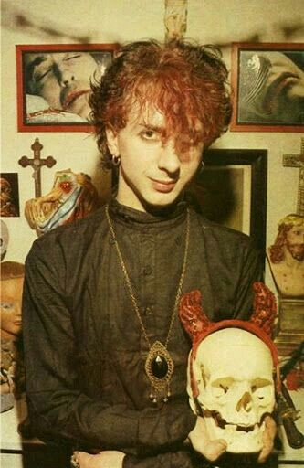~ † Marc Almond † Of The Band Soft Cell † 80" s † Marc Almond 80s, Soft Cell Band, Goth Outfit Inspo, Marc Almond, Blitz Kids, New Wave Music, 80s Punk, Soft Cell, Joe Strummer