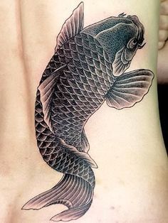 koi tattoo black and grey - Google Search Painting Ideas For Walls, Karp Koi, Compass And Map Tattoo, Traditional Japanese Tattoo Flash, Black Koi Fish, Carp Tattoo, Ideas For Walls, Mark Tattoo, Map Tattoos