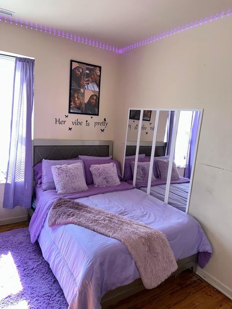 Purple Dorm Rooms, Purple Bedroom Decor, Bedroom Ideas For Small Rooms Cozy, Purple Room Decor, Bedroom Ideas For Small Rooms Diy, Dorm Room Styles, Room Organization Bedroom, Purple Bedrooms, Luxury Room Bedroom