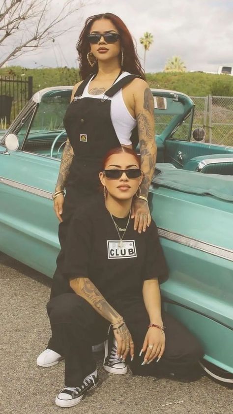 Baddie Outside Outfits, Chola Outfit Old School, Chola Photoshoot, Chola Style Outfits, Chola Fits, 90s Latina Fashion, Chola Outfit, Chicana Style Outfits, Chicana Aesthetic